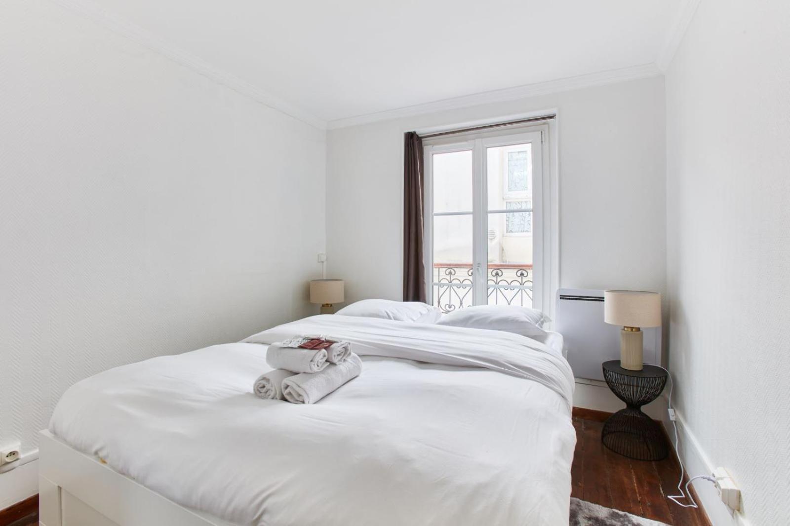 Appartement Cosy Montmartre 2Br à Paris Extérieur photo